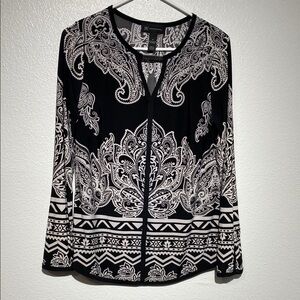 INC International Concepts Black and White Graphic Blouse